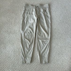 Athleta beige nylon joggers